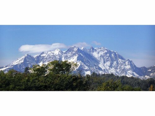 B&B Villa Monterosa con Piscina, Boek Bed and Breakfast Castronno Lombardije