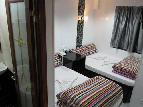 cebu hostel, Забронировать Отель Недорогие отели Гонконга, рядом с Хоккейный центр Кингс Парк, недорого