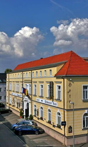 Hotel Schwarzes Ross Siebenlehn, Book Hotel Hotels in Garz with Breakfast, Breakfasts