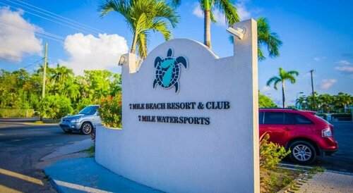 7 Mile Beach Resort & Club, Varaa Hotelli Grand Cayman Caymansaaret