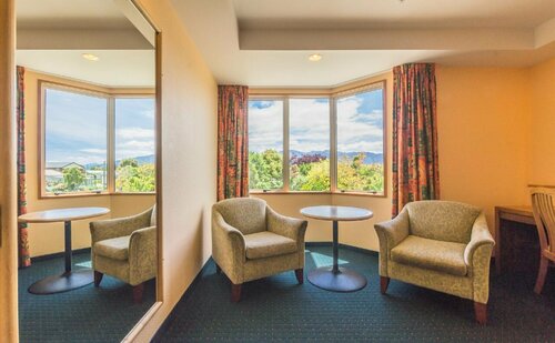 Distinction Luxmore Hotel, Забронировать Отель Отели Те-Анау 4 звезды, 4*