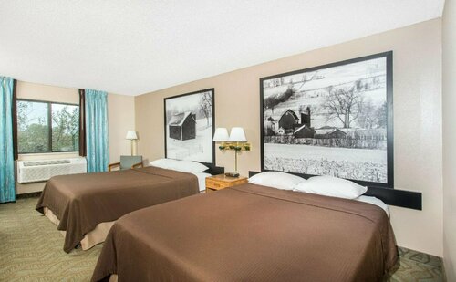 Super 8 by Wyndham Dodgeville, Varaa Hotelli Dodgeville Wisconsin