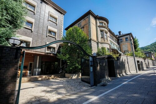 Hotel Chourakukan, Забронировать Отель Отели Киото 5 звезд, рядом с Hanamikoji Street, 5*