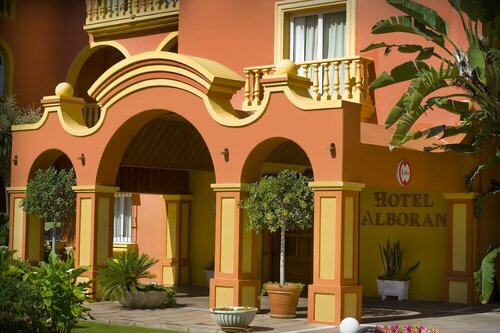 Alborán Algeciras, Забронировать Отель Бизнес-отели Los Alcornocales Natural Park, 4* 5*