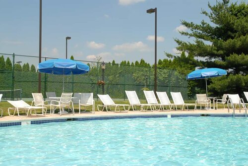 Hilton Long Island/Huntington, Book Hotel  