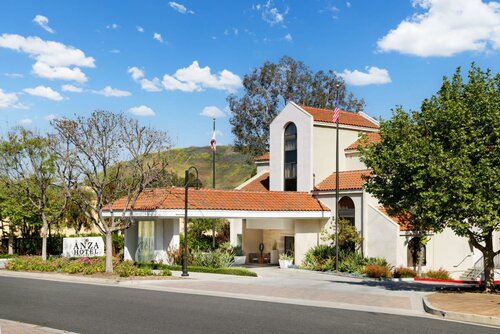 The Anza-a Calabasas Hotel, Забронировать Отель Калабасас San Fernando Valley