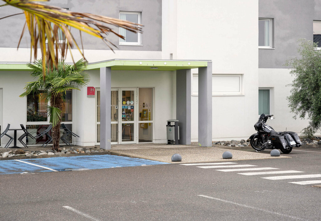 B&B HOTEL Mont De Marsan