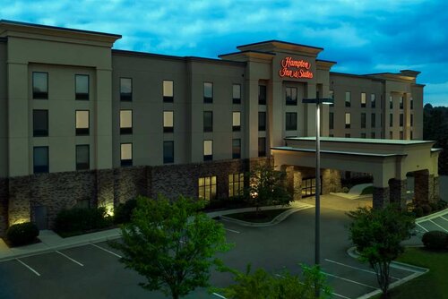 Hampton Inn & Suites Winston-Salem/University Area, Забронировать Отель Уинстон-Сейлем Северная Каролина