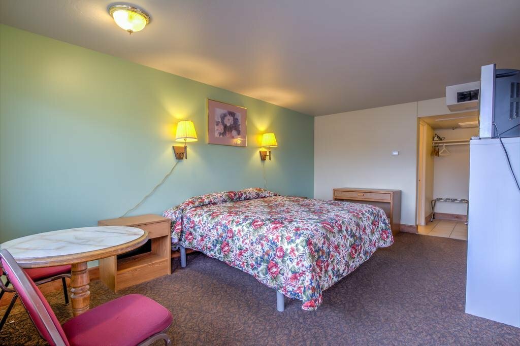 Passport Inn & Suites Brigham