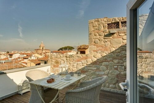 Beautiful Terrace Serragli, Забронировать Апартаменты/квартира Флоренция Тоскана, рядом с Выставочный и конгресс-центр Stazione Leopolda