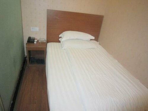 Jiangyang Business Hotel (Shanghai Jiamusi Road), Забронировать Отель Отели Шанхая с парковкой, рядом с Станция метро Huangxing Park, Парковка