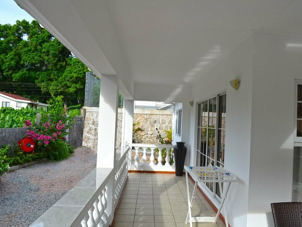 Rows Villa - Self-Catering