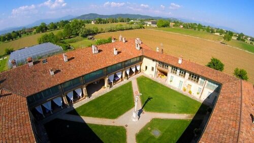 Corte Breda, Agriturismo Bed&Breakfast, Забронировать Фермерский дом Кьяри 