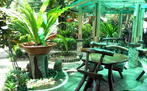 Peak House Garden Pension, Prenota Hotel El Nido 