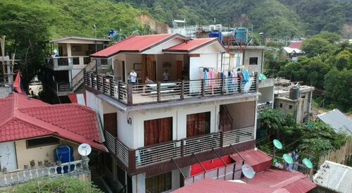 Lolo Bob's Bed And Breakfast, Забронировать Отель «постель и завтрак» Недорогие отели Эль-Нидо, недорогие