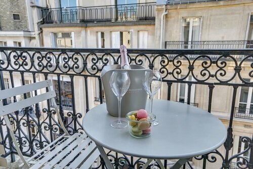 Hotel Duret Paris Champs Elysées, Забронировать Отель Отели 16-й округ: Пасси - Париж 4 звезды, 4*
