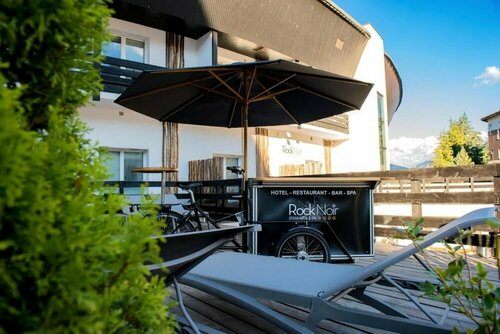 Rock Noir, Rezerwuj Ośrodek wypoczynkowy Hotele w Serre Chevalier z basenem, Basen