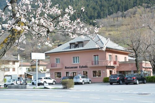 Hotel-Restaurant Eyholz, Забронировать Отель Отели Фисп с парковкой, Парковка