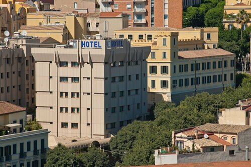 Hotel Regina Margherita, Забронировать Отель Кальяри Южная Сардиния, рядом с Piazza Yenne