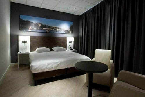 Hotel Amsterdam De Roode Leeuw, Забронировать Отель Отели Амстердама с завтраком, рядом с Часовня Святой Агнессы, Завтраки