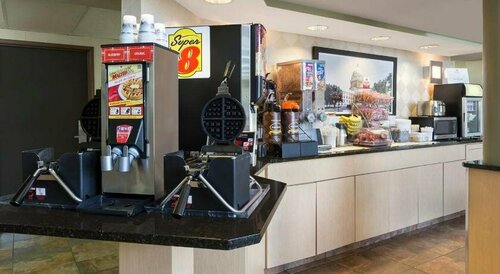 Super 8 - Madison South, Book Hotel Hoteller i Madison med pool, Swimmingpool