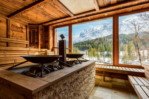 Schloss Elmau, Book Hotel Hoteller i Bayern med pool, Swimmingpool