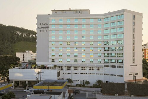 Plaza Blumenau Hotel - Próximo Curt Hering, Via Gastronômica, Забронировать Отель Отели в центре Блуменау, в центре