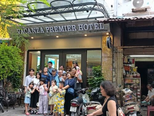Hanoi Vacanza Premier Hotel, Забронировать Отель Отели Ханоя с парковкой, рядом с Hanoi Post Office, Парковка