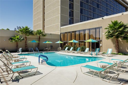 Hilton Sacramento Arden West, Забронировать Отель Отели Сакраменто с бассейном, Бассейн