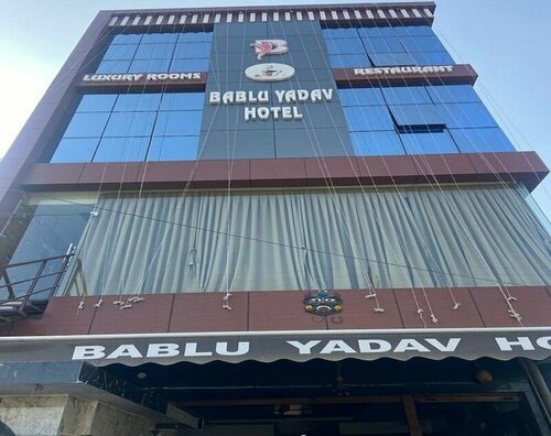 Hotel Bablu Yadav, Book Hotel Hoteller i Telangana med parkering, Parkering