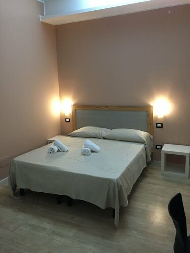 Guest House Scacco Matto 2, Забронировать Гостевой дом Гостевые дома Милана, рядом с Корсо Буэнос Айрес, Гостевой дом