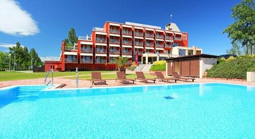 Margareta Hotel, Забронировать Отель СПА-отели Балатонфюред, рядом с Balatonfüred train station, SPA-услуги