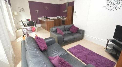 Hawksley House, Rezervați Hotel Hoteluri de afaceri în Merseyside, 4* 5*