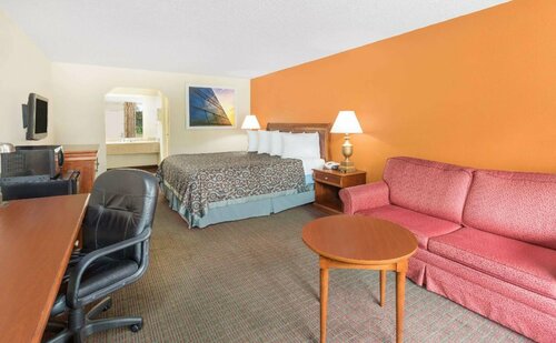 Days Inn by Wyndham Orangeburg South, Забронировать Мини-отель Мини-отели Южной Каролины, Мини-отель