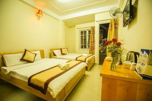Happy Day Hotel, Забронировать Отель Далат Ламдонг, рядом с Площадь Лам Вьен