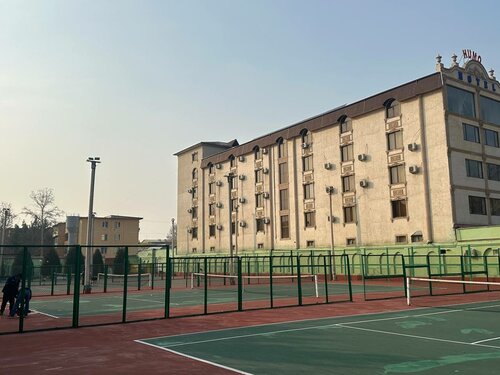 Humo Plaza Hotel, Rezerwuj Hotel Hotele w Ferghana region z Parkingiem, Parking