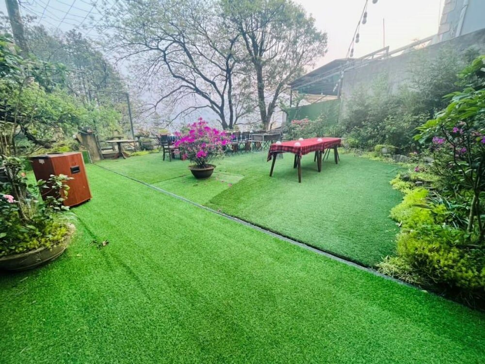 Sapa Friendly Inn & Travel
