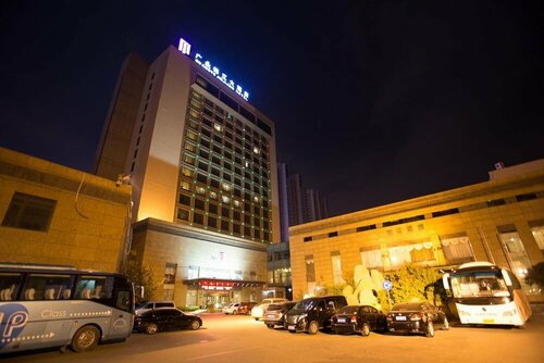 Guangye Jinjiang Hotel, Забронировать Отель Licang District Циндао
