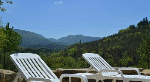 Auberge Les Sibourgs, Book Hostel / Vandrerhjem Hoteller i Rhône-Alps med parkering, Parkering