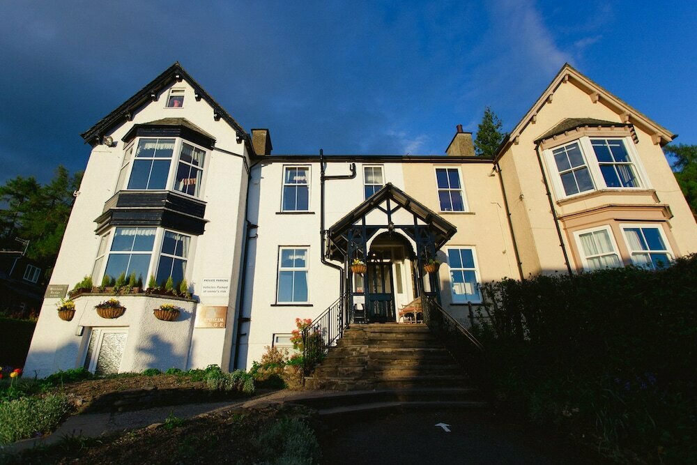 Blenheim Lodge