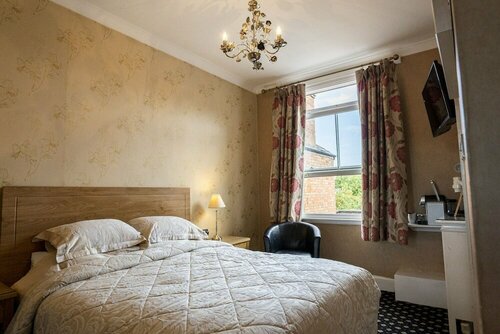 Quilt and Croissants Guest House, Забронировать Отель «постель и завтрак» Отели Стратфорд-апон-Эйвон с завтраком, рядом с The Gower Memorial, Завтраки