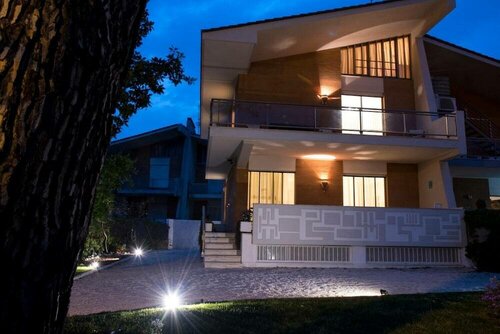 Villa Marilisa, Забронировать Вилла Отели Конка-деи-Марини с парковкой, Парковка