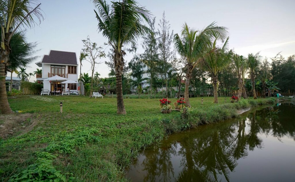 T Villa