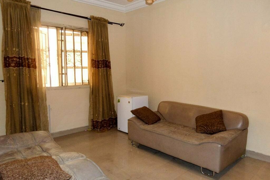 Royal Stop-Over Suites