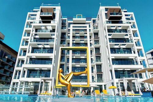 C Central Hotel and Resort The Palm, Забронировать Курортный отель Пальма Джумейра Дубай