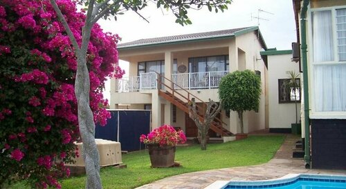 Birdcage B&B, Забронировать Отель «постель и завтрак» Отели Durban South Coast с парковкой, Парковка