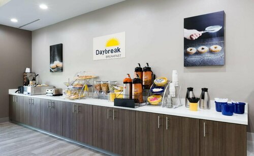 Days Inn & Suites by Wyndham Houston NW Cypress, Buchen Sie Hotel Cypress 