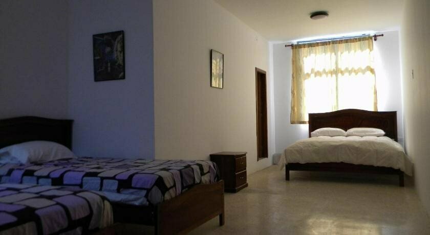 La Victoria Guest House
