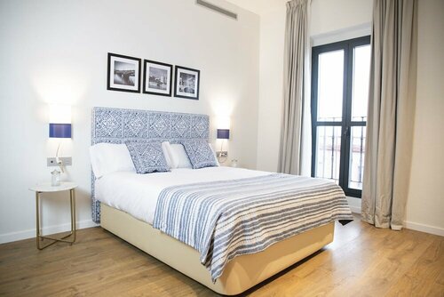 nQn Aparts & Suites Sevilla, Забронировать Апартаменты/квартира Отели провинции Севильи с бассейном, Бассейн