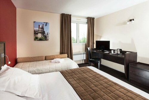 Kyriad Tours - Joué-Lès-Tours, Забронировать Отель Отели Тура 3 звезды, 3*